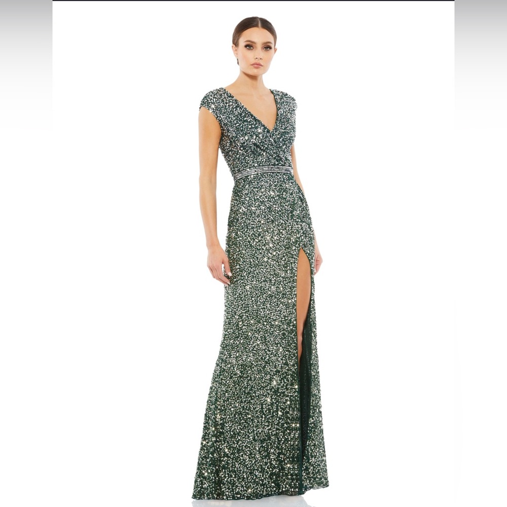 Mac Duggal CAPSLEEVE SEQUINED HIGHSLIT GOWN NWT size 14 green